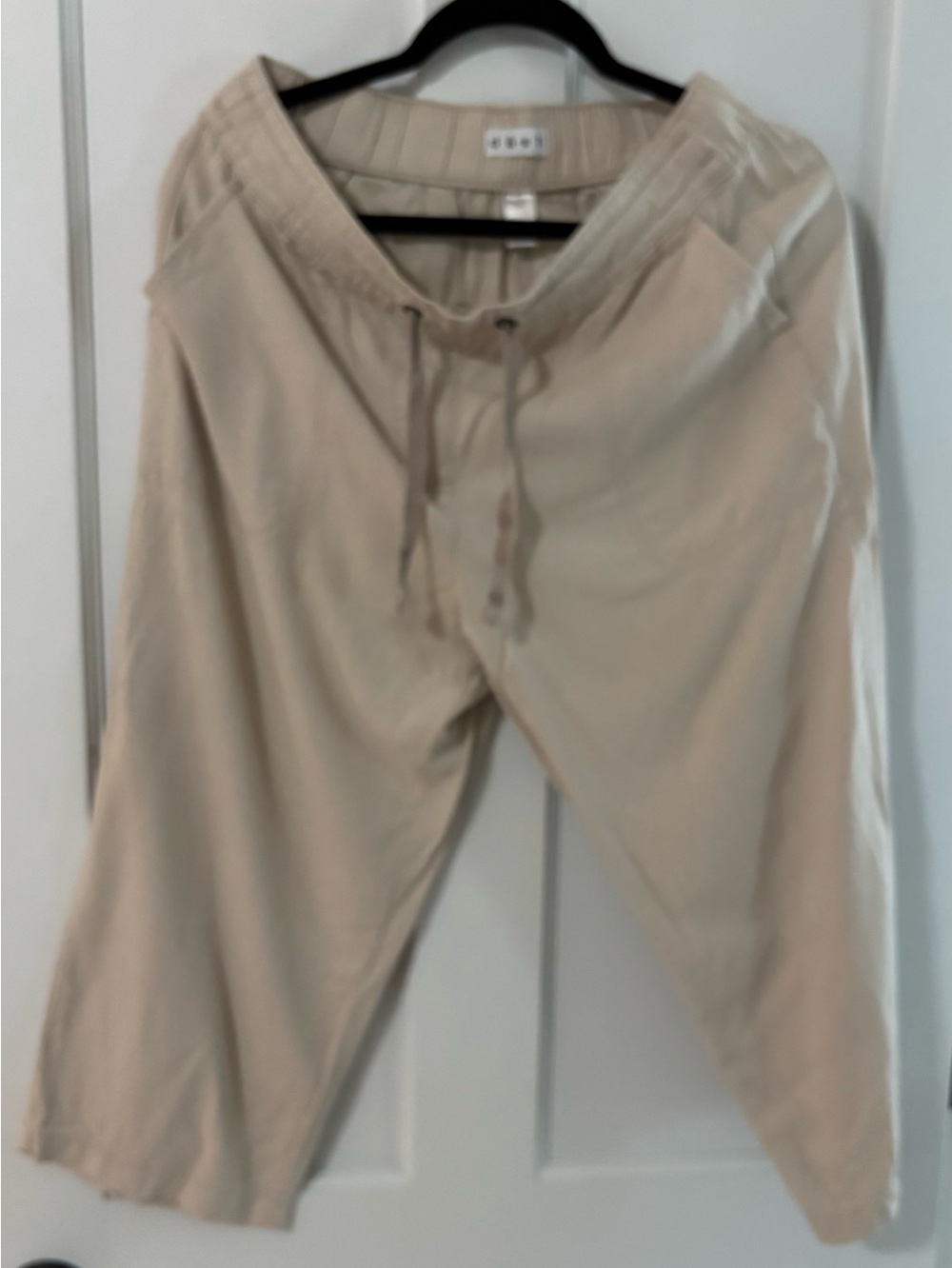Casual Drawstring Women’s Linen Capri Pants - Beige